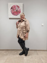 Load image into Gallery viewer, 𝐒𝐚𝐥𝐞- Bluse von Mädchenglück in 3 Farben bis Größe 62/64
