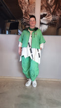 Lade das Bild in den Galerie-Viewer, CN-G Stepp Sommer Ballonhose in Grün &amp; 3 Größen bis Gr 60
