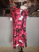 Lade das Bild in den Galerie-Viewer, Kleid von CN-G mit floralem Muster bis Größe 56
