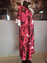 Lade das Bild in den Galerie-Viewer, Kleid von CN-G mit floralem Muster bis Größe 56
