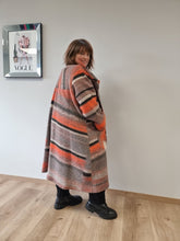 Lade das Bild in den Galerie-Viewer, 𝐒𝐚𝐥𝐞- Kischella Mantel in herbstlich-winterlichen Style
