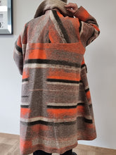 Lade das Bild in den Galerie-Viewer, 𝐒𝐚𝐥𝐞- Kischella Mantel in herbstlich-winterlichen Style
