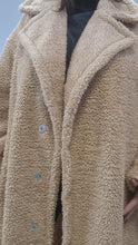 Load image into Gallery viewer, CN-G Teddy Mantel in Camel 4 Größen bis Größe 62- kurzzeitig im Halloween Special
