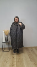 Load image into Gallery viewer, CNG Steppmantel mit Kapuze bis Größe 58/60- kurzzeitig im Halloween Special
