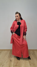 Lade das Bild in den Galerie-Viewer, Stylischer Blazer in Rot Größe 42 bis 62 - Studio
