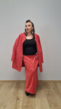 Lade das Bild in den Galerie-Viewer, Stylischer Blazer in Rot Größe 42 bis 62 - Studio
