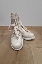 Load image into Gallery viewer, Papucei High Top Sneaker in beige bis Gr 42
