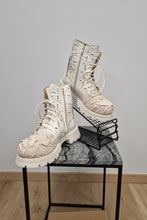 Lade das Bild in den Galerie-Viewer, Papucei Zenith Avantgarde High Top Fashion Sneaker in Creme bis Gr 42
