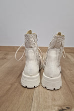 Lade das Bild in den Galerie-Viewer, Papucei Zenith Avantgarde High Top Fashion Sneaker in Creme bis Gr 42
