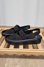 Load image into Gallery viewer, Papucei Flipzy in Schwarz bis Gr 42
