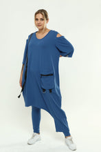 Lade das Bild in den Galerie-Viewer, Jumpsuit von Mädchenglück in Blau bis Größe 62 nur noch wenige in Pink
