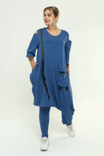 Lade das Bild in den Galerie-Viewer, Jumpsuit von Mädchenglück in Blau bis Größe 62 nur noch wenige in Pink
