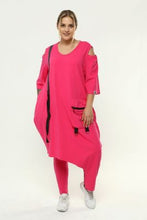 Lade das Bild in den Galerie-Viewer, Jumpsuit von Mädchenglück in Blau bis Größe 62 nur noch wenige in Pink
