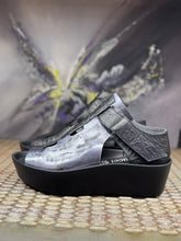 Lade das Bild in den Galerie-Viewer, Papucei Sandale Raya Black Silver
