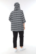 Load image into Gallery viewer, Bluse/ Jacke mit Kapuze in Blau und Pink  in Karomuster bis Größe 60
