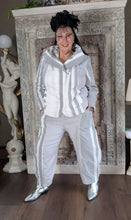 Lade das Bild in den Galerie-Viewer, Sinne Set STARK REDUZIERT Blazer und Hose mit Memory Taft auch einzeln verfügbar
