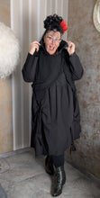 Lade das Bild in den Galerie-Viewer, H4 2 Teiler mit Kleid und Weste in regular und plussize
