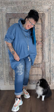 Lade das Bild in den Galerie-Viewer, Jeansjogpants Stern in 2 hell und dunkel Größe 40 bis 54
