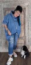 Lade das Bild in den Galerie-Viewer, Jeansjogpants Stern in 2 hell und dunkel Größe 40 bis 54
