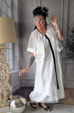 Lade das Bild in den Galerie-Viewer, Mädechenglück 2 Teiler Kleid &quot;Tanja&quot; mit Netzjacke in Weiss
