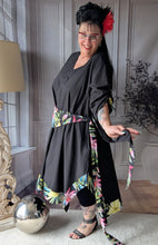 Load image into Gallery viewer, SALE CNG Sommerkleid in 4 Größen bis Gr 54/56
