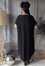 Lade das Bild in den Galerie-Viewer, CNG Sommerkleid luftig leicht - alle Größen Oversize Style in Rot Schwarz
