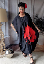 Lade das Bild in den Galerie-Viewer, CNG Sommerkleid luftig leicht - alle Größen Oversize Style in Rot Schwarz
