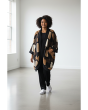 Lade das Bild in den Galerie-Viewer, MOS- Mirror of Style Teddy Cardigan in Braun Schwarz - alle Größen
