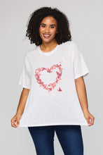 Load image into Gallery viewer, Romantisches Baumwoll-Shirt mit Schmetterlings-Herz in Weiss Rot bis Gr 62 - Studio

