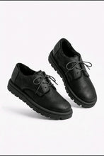 Lade das Bild in den Galerie-Viewer, Exklusive Designer-Halbschuhe im Avantgarde-Look mit Lammfell Kenneth - Papucei
