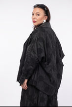 Load image into Gallery viewer, Extravagante Avantgarde-Jacke Gerald mit Echtleder-Details &amp; Punkte-Muster – Papucei
