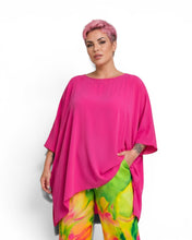 Lade das Bild in den Galerie-Viewer, CN-G Tunika mit fliessendem Fall in Pink Oversize Gr 40 bis Gr 64
