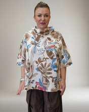 Load image into Gallery viewer, Tunika Beige-Floral Größe 40 bis 50
