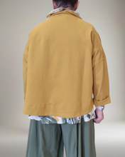 Lade das Bild in den Galerie-Viewer, Sweat Kurzjacke in Curry Größe 40 bis 52/54
