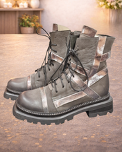 Lade das Bild in den Galerie-Viewer, Papucei Stiefelette in Grau mit Silber Gr 38 bis 42

