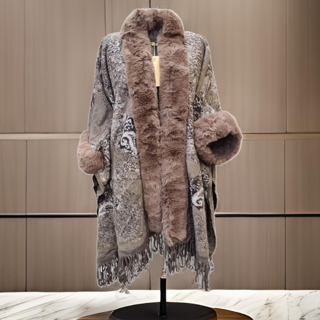 Kuscheliger Poncho Überwurf in Dunkelbraun mit weichem Kunstfellbesatz alle Größen