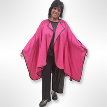 Lade das Bild in den Galerie-Viewer, CNG Poncho Überwurf in Pink
