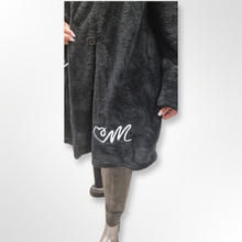 Lade das Bild in den Galerie-Viewer, Mädchenglück Teddyjacke mit Snoopy Onesize bis Größe 58
