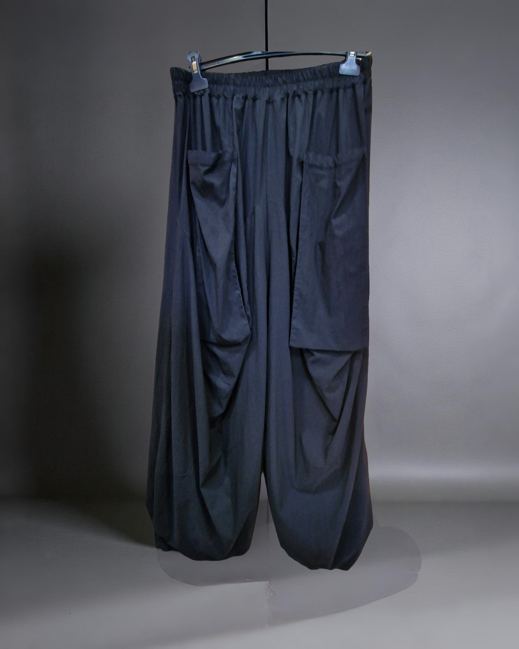 Stylische Hose in Schwarz Größe 40 bis 60