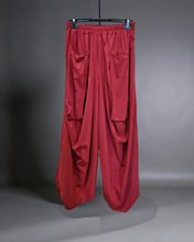 Lade das Bild in den Galerie-Viewer, Stylische Hose in Bordeaux Größe 40 bis 60
