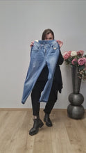 Load and play video in Gallery viewer, Perplex Lily Jeans Lily Gr 40 bis 56/58
