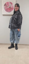 Laden und Abspielen von Videos im Galerie-Viewer, Redesign Bluse mit Strass in Schwarz Blau Größe 38 bis 54
