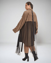 Load image into Gallery viewer, H4 Frühling/ Sommer Trenchcoat mit Tüll Größe 40 bis 56
