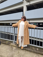 Load image into Gallery viewer, CN-G Teddy Mantel in Camel 4 Größen bis Größe 62- kurzzeitig im Halloween Special
