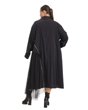 Load image into Gallery viewer, H4 Kleid mit aufgesetzten Taft Röschen regulär und plussize
