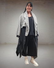 Lade das Bild in den Galerie-Viewer, H4 Jacke mit Tüll Einheitsgröße
