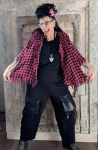 Load image into Gallery viewer, SALE- CN-G Kurzjacke/ Überwurf in Pink/Schwarz in 3 Größen bis Gr 64
