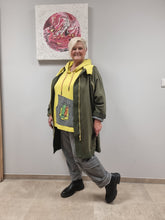 Lade das Bild in den Galerie-Viewer, CN-G Zweiteiler aus Sweat mit Kapuzenpullover und Jogpant Hose in 2 Farben bis Gr 56
