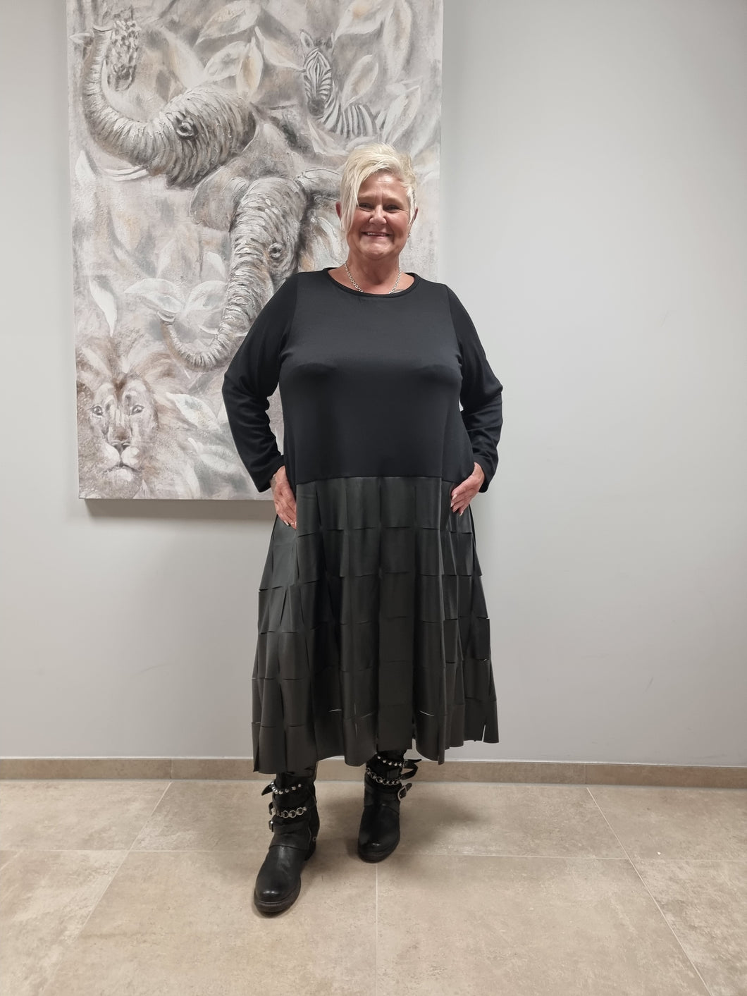 Kleid von CN-G in 4 Größen bis Größe 60 mit Lederoptik