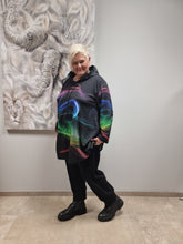 Load image into Gallery viewer, Hoodie mit Kapuze bunt von CN-G in 2 Größen bis Gr 60
